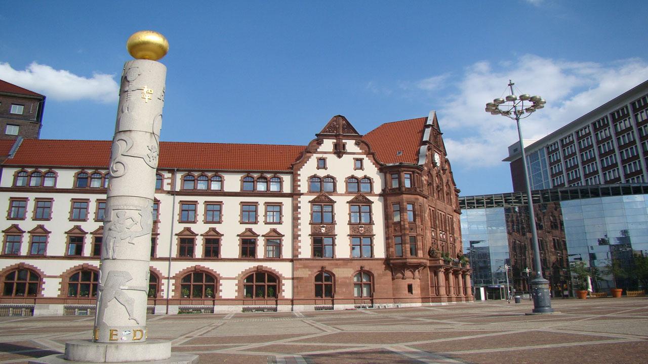 dortmund-altes-stadthaus-friedensplatz-t-177332158.jpg