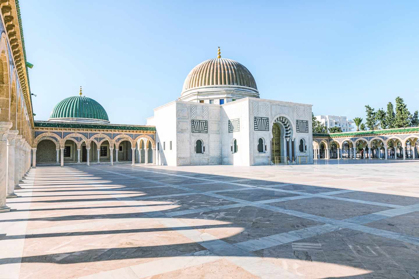 tunesien-monastir-mausoleum-habib-g-860927472.jpg