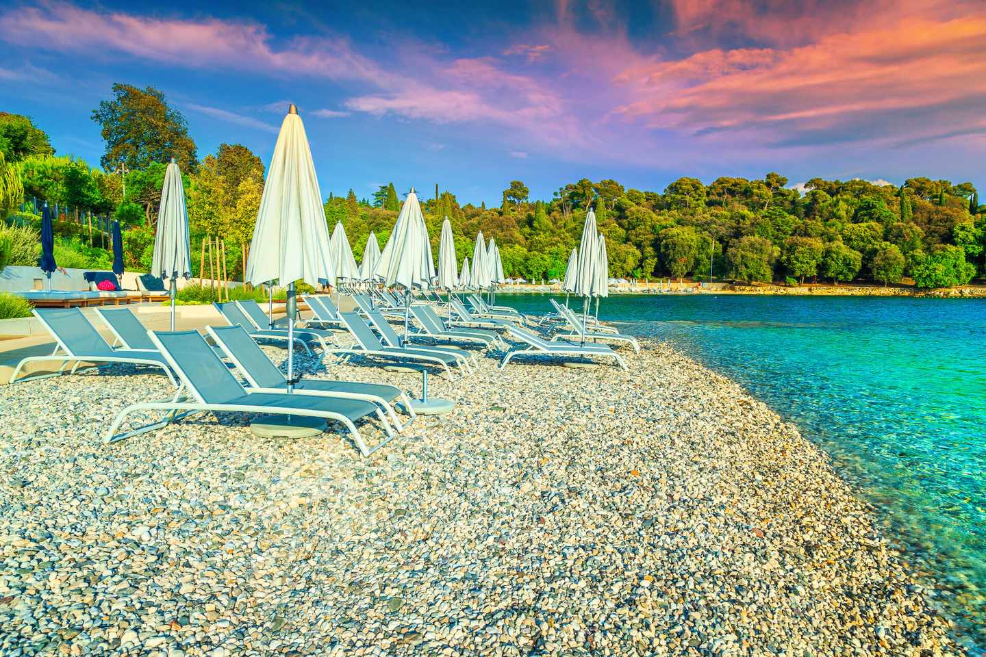 kroatien-istrien-rovinj-strand-klein-g-1147064547.jpg