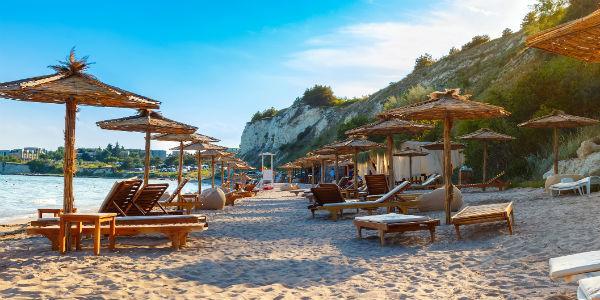 sonnenstrand-bulgarien-schwarzes-meer-strand-t-815054812.jpg