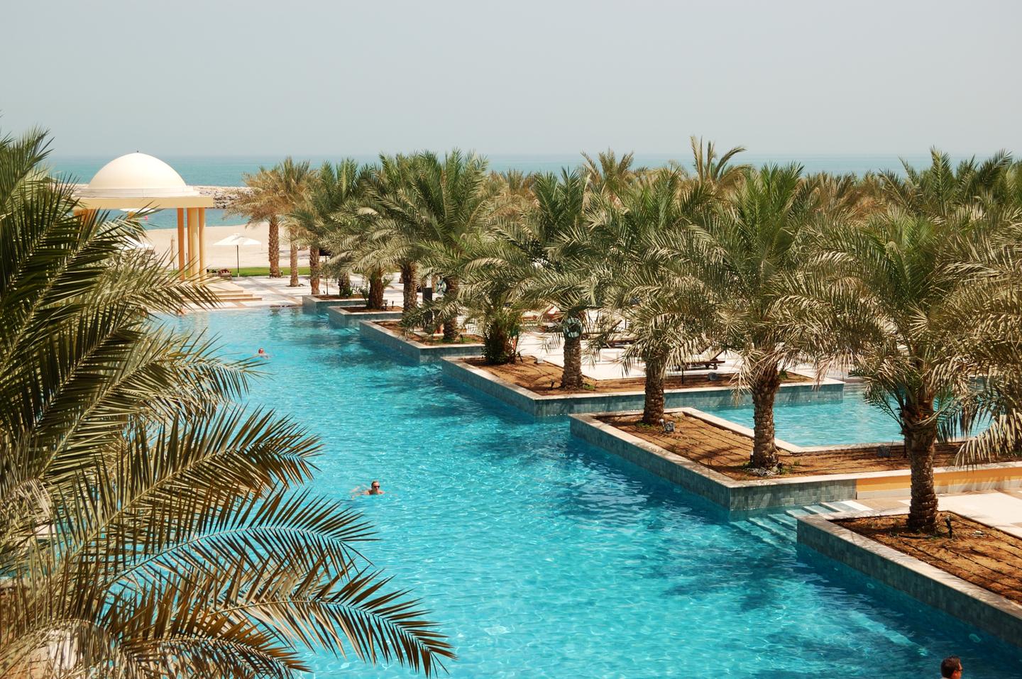 All-inclusive-hotel-in-Ras-al-Khaimah-g-2160283931.jpg
