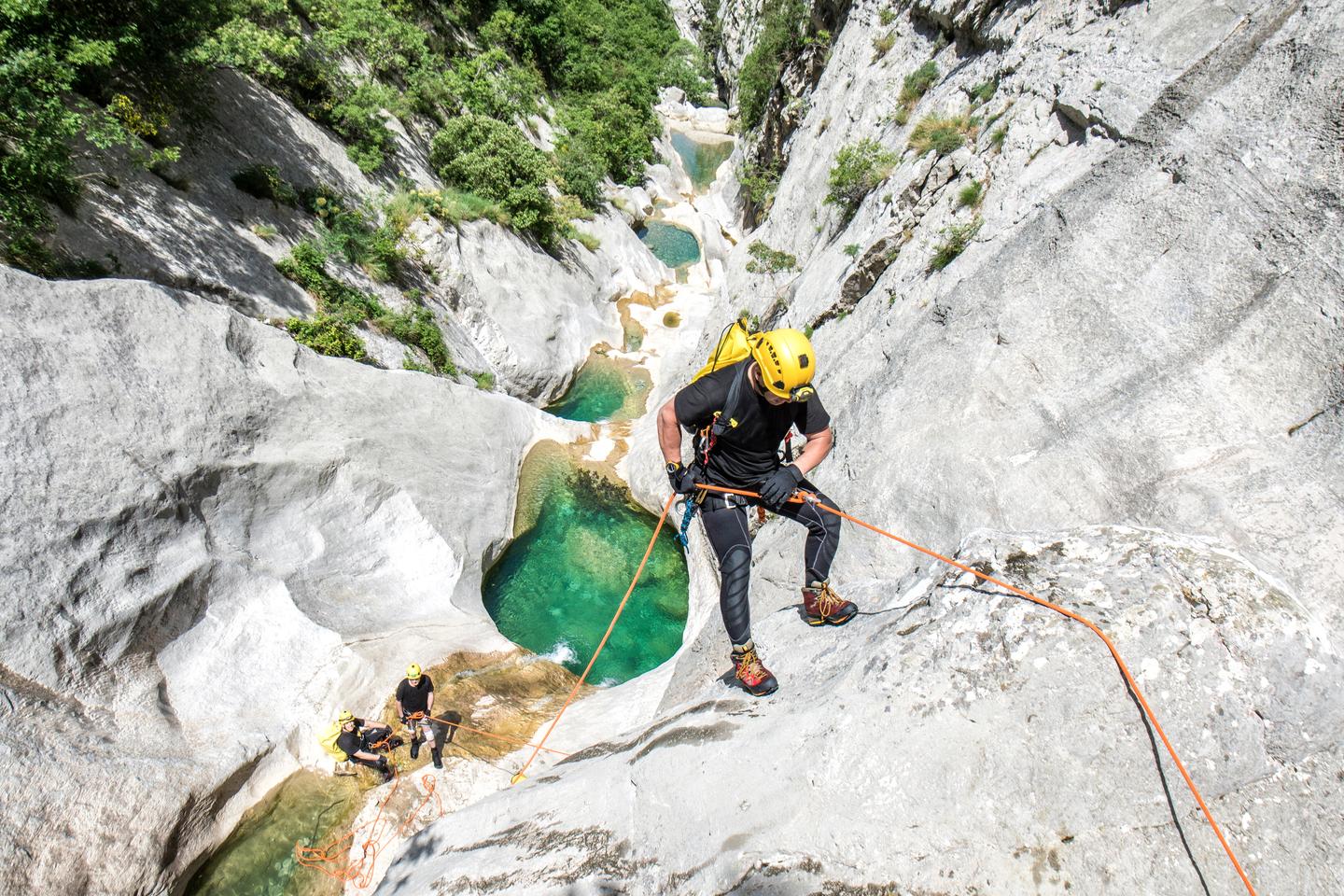 blt7af035d8dfcfa34c-canyoning-g-513222656.jpg canyoning-g-513222656.jpg