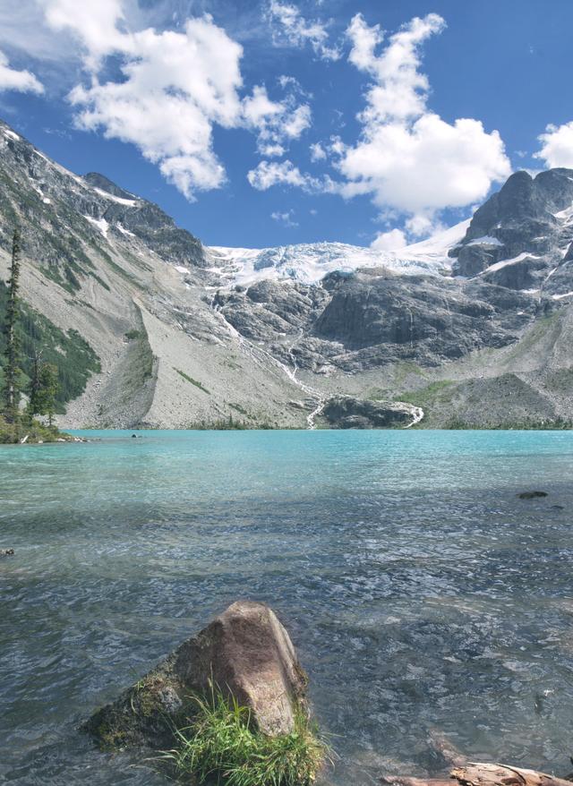 Kanadas Sehenswürdigkeiten kanada-british-columbia-joffre-seen-im-sommer-g-693138680_b.jpg