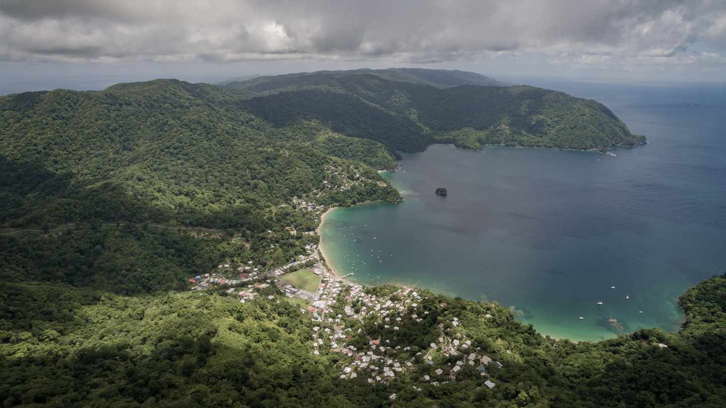 karibik-tobago-man-o-war-bay-luftaufnahme-g-1417579511.jpg