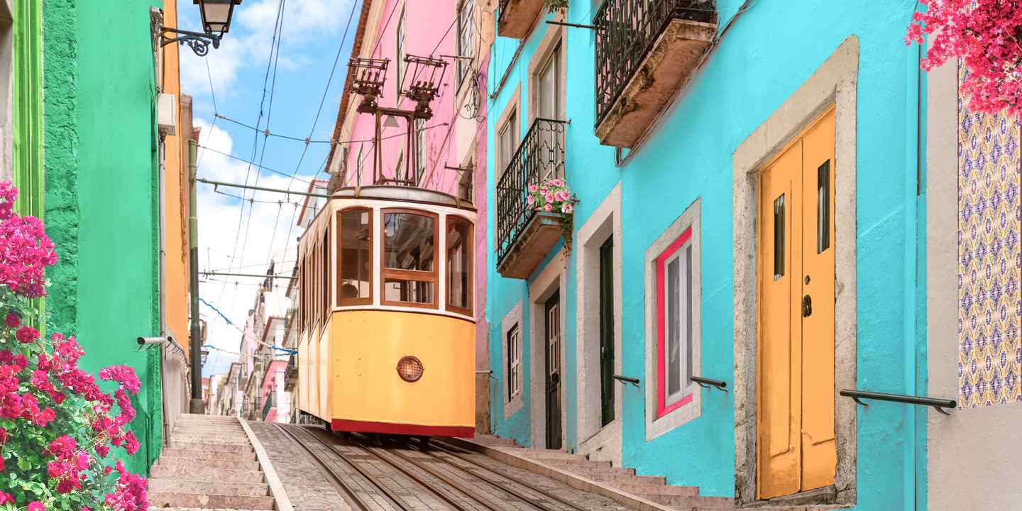 portugal-lissabon-strassenbahn-g-1483204178-1.jpg