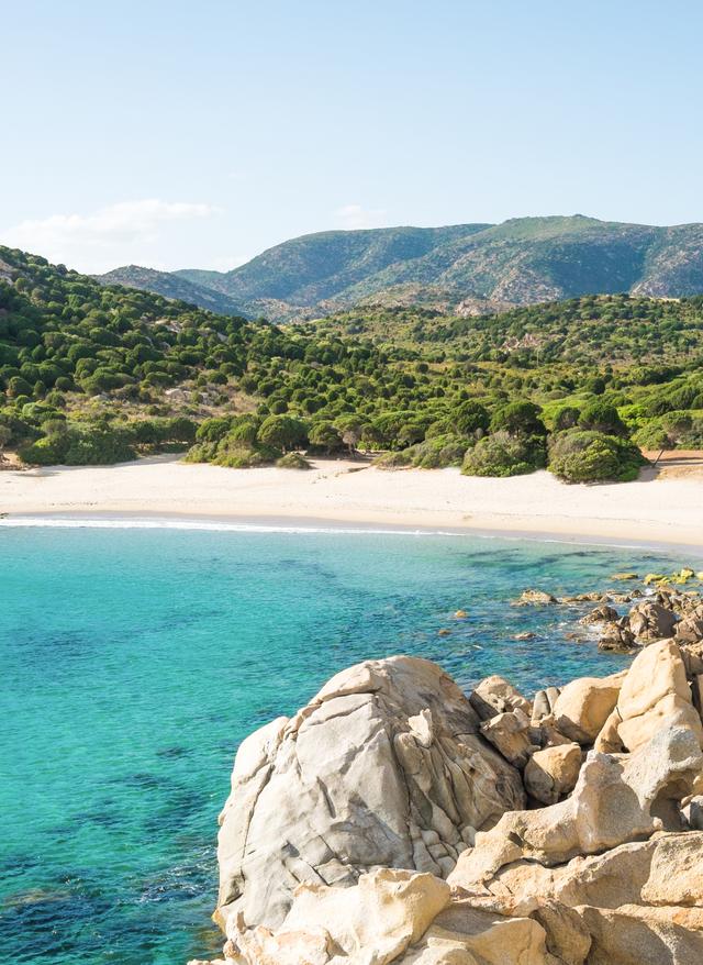 Last Minute Sardinien italien-sardinien-strand-cala-cipolla-g-477936148.jpg