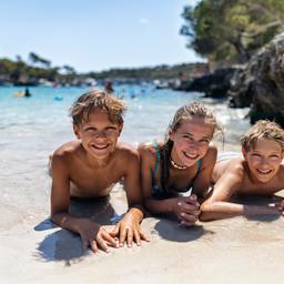 spanien-kinder-meer-g-1347611742.jpg