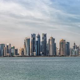 katar-doha-skyline-der-hauptstadt-g-1131359857.jpg
