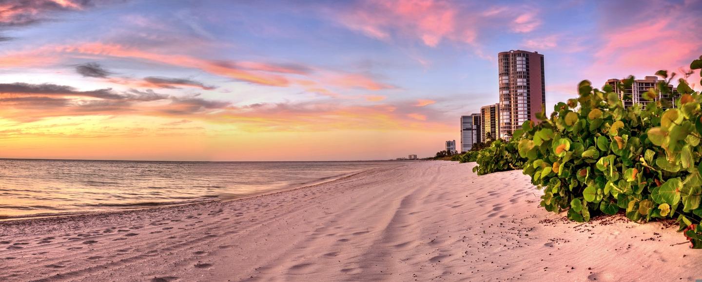 usa-florida-naples-strand-g-1177127932.png