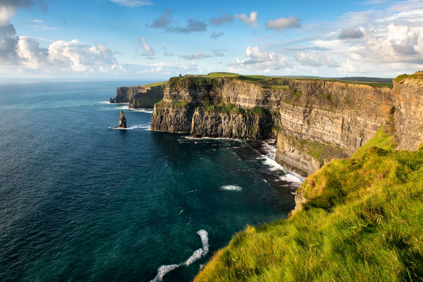 blt0bb3eac71ce24832-Cliffs_of_Moher_master.jpg Cliffs_of_Moher_master.jpg