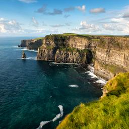 Cliffs_of_Moher_master.jpg