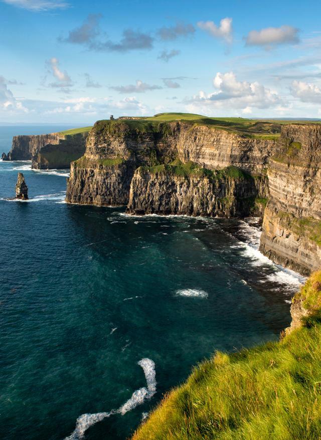 Irland Urlaub Cliffs_of_Moher_master.jpg