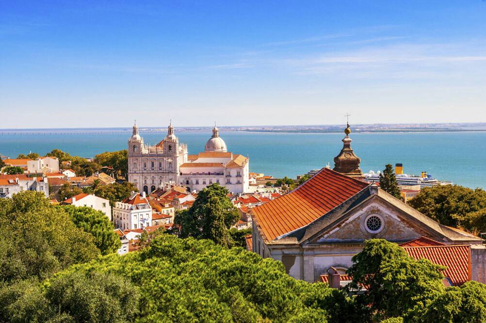 blt61e03fa2b6bd76f2-portugal-lissabon-stadtansicht-t-187861545.jpg portugal-lissabon-stadtansicht-t-187861545.jpg