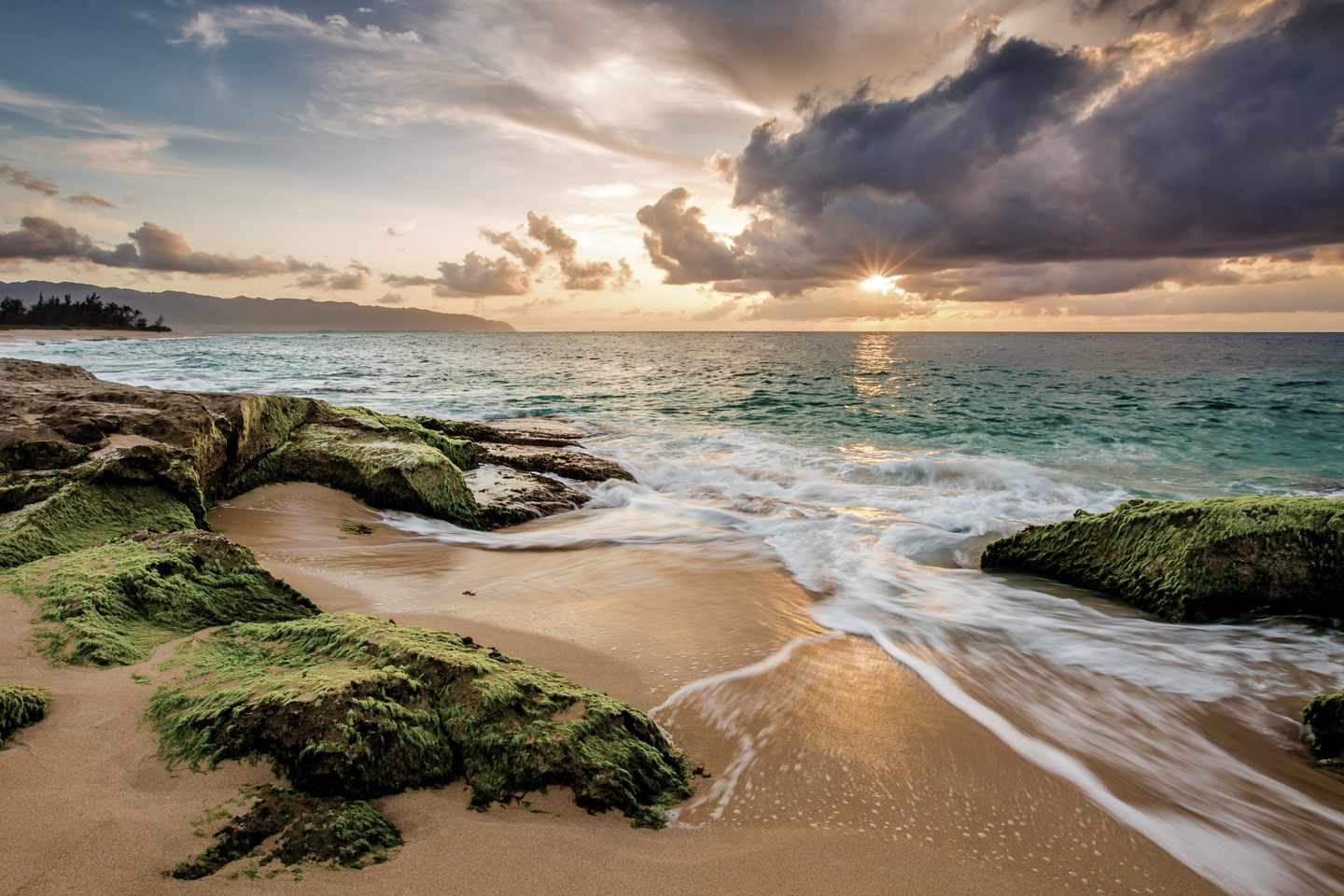 usa-hawaii-oahu-nordküste-strand-sonnenuntergang-g-519574260.jpg