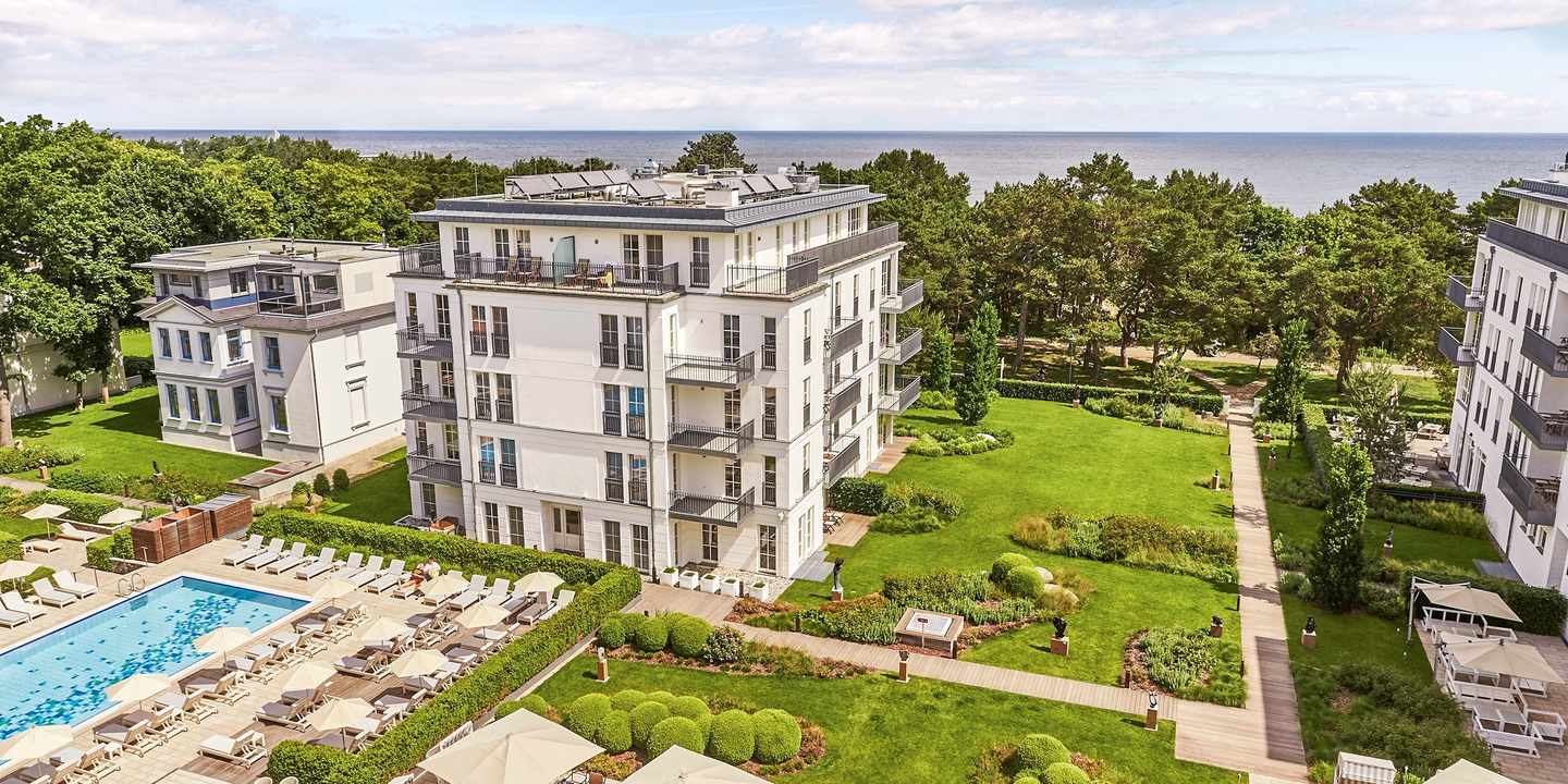 deutschland-usedom-heringsdorf-steigenberger-grandhotel-pool-garten-ostsee-DER1328243.jpg