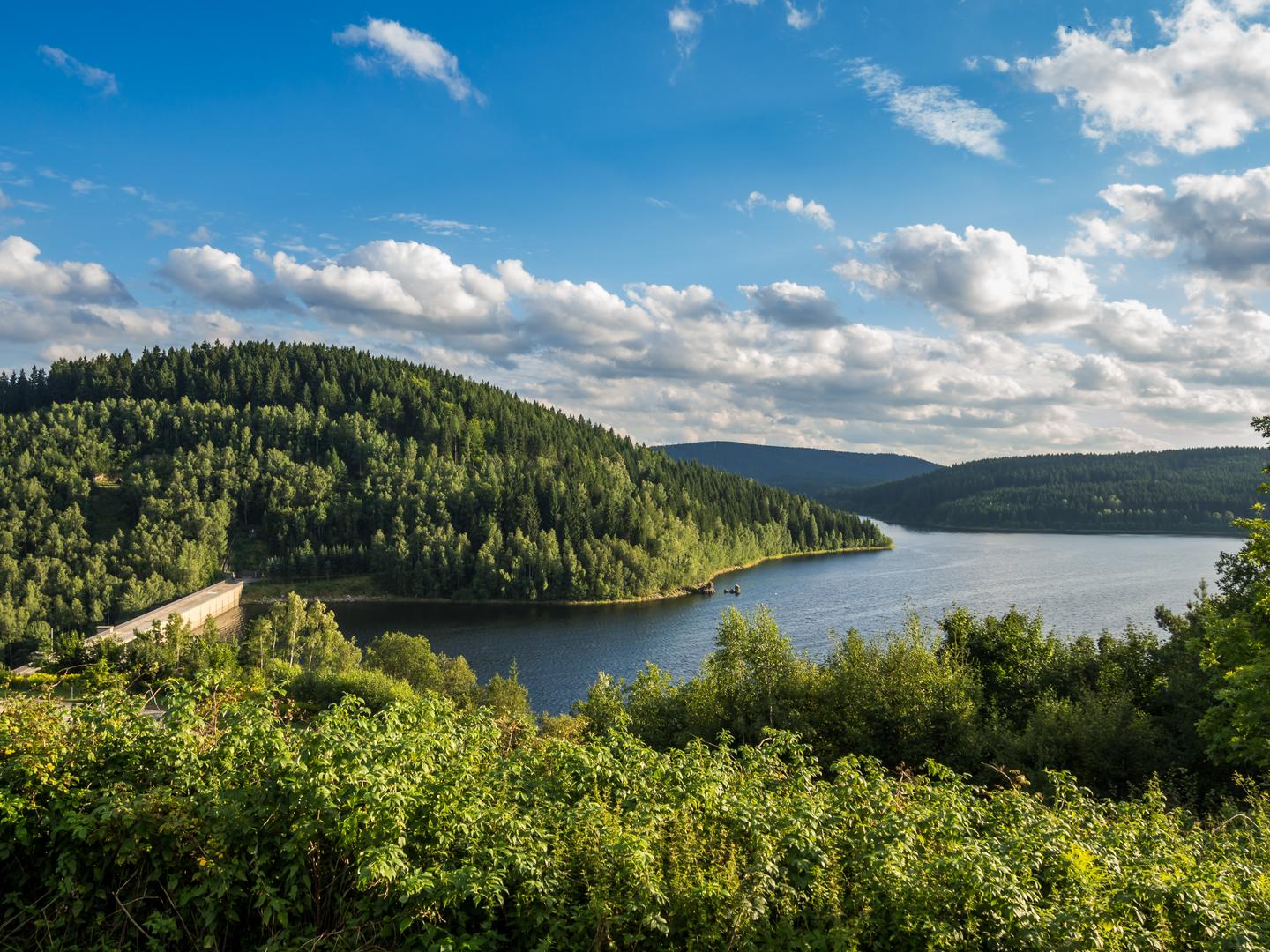 deutschland-erzgebirge-eibenstock-panoramablick-g-1224452650.jpg