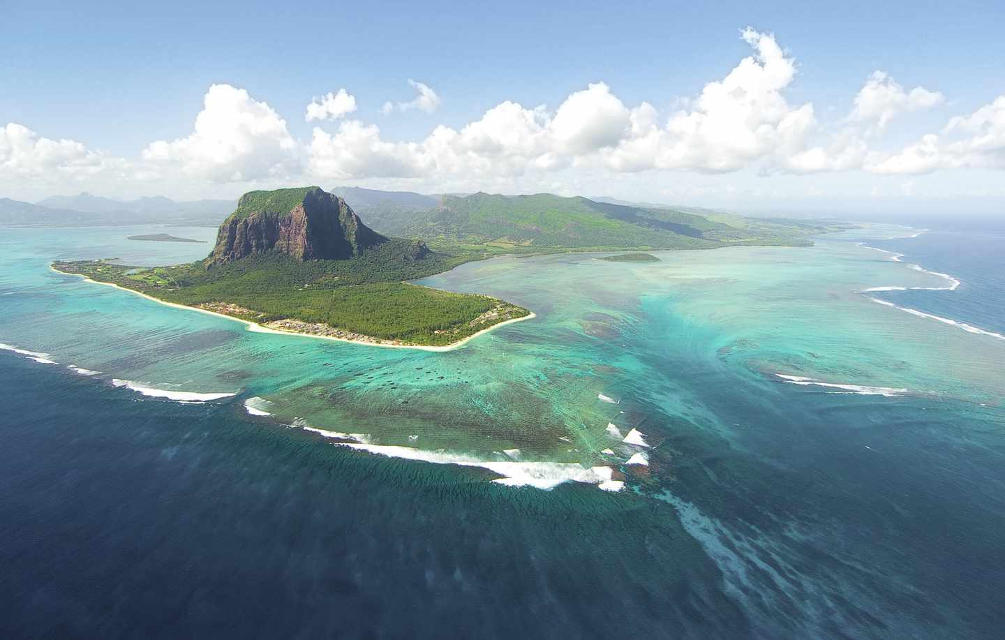 Ostafrika-Mauritius-Luftaufnahme-g-134215790.jpg