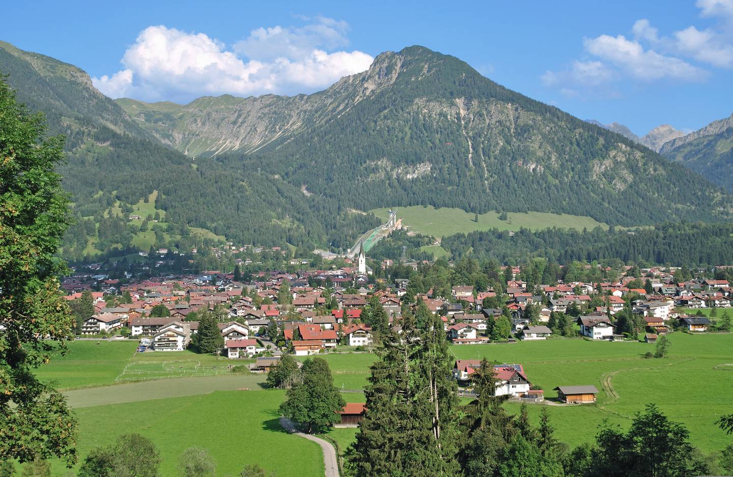 bltfd5bb447ce8cf06a-bayern-oberstdorf-panorama-klein-g-177864401.jpg bayern-oberstdorf-panorama-klein-g-177864401.jpg