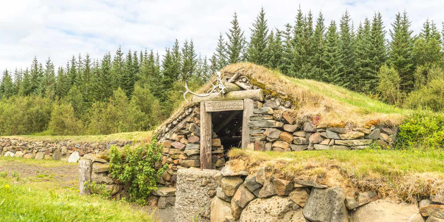 island-reykholt-steinhaus-g-1450692391.jpg