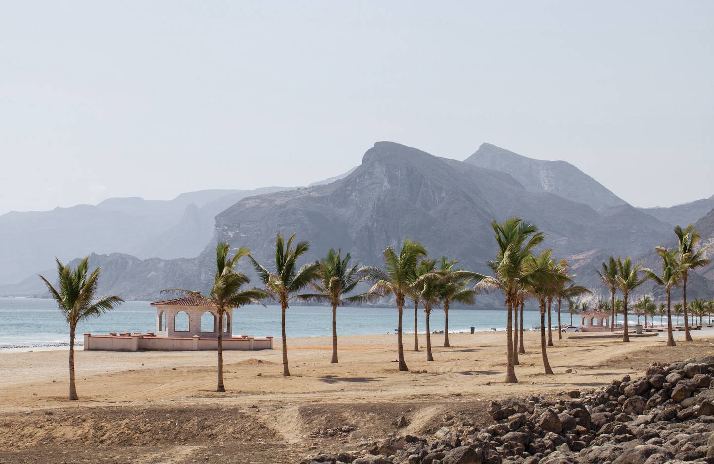 bltf951e2bc64af7e1b-Oman-Strand-mit-Palmen-g-505891194.jpg Oman-Strand-mit-Palmen-g-505891194.jpg