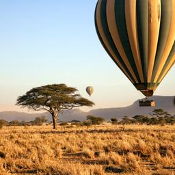 tansania-serengeti-heissluftballon-morgengrauen-g-472048307.jpg