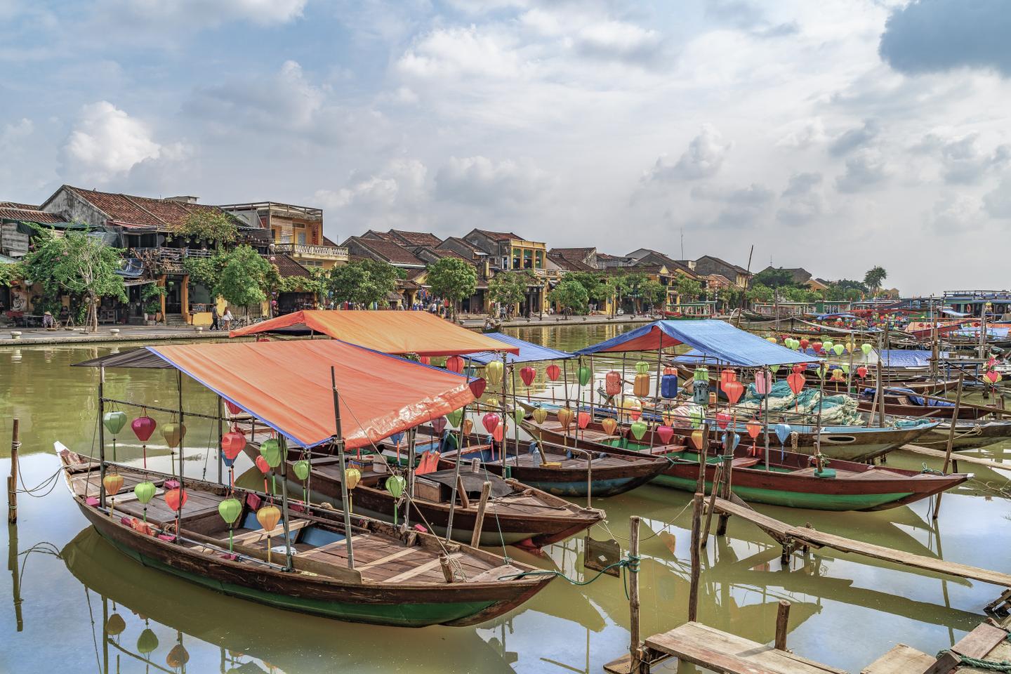 vietnam-hoi-an-holzboote-g-1189086063_bearbeitet.jpg
