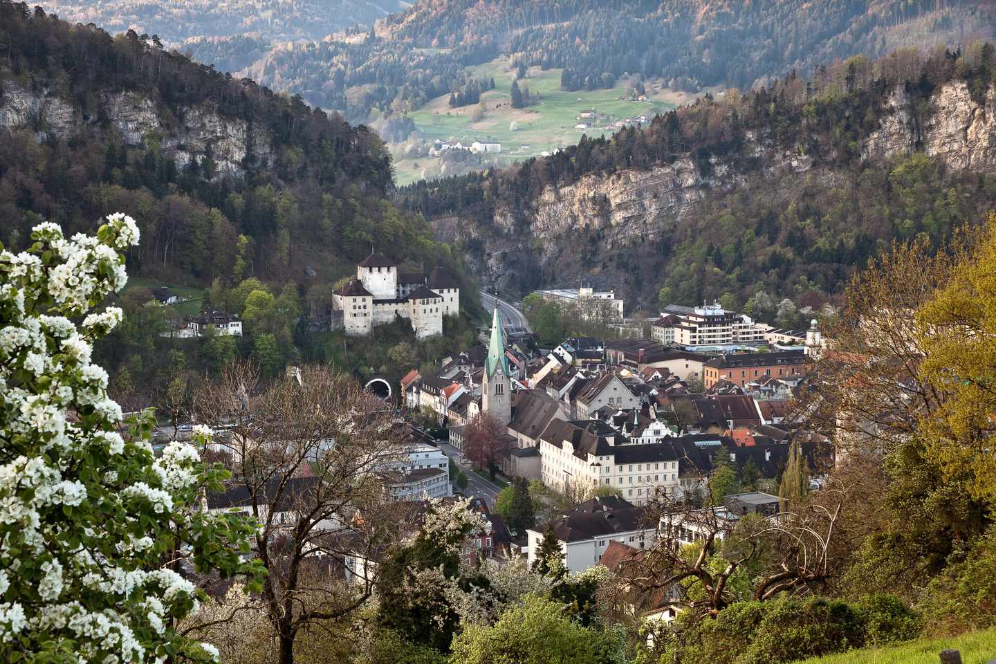 österreich-vorarlberg-feldkirch-altstadt-klein-g-1225215398.jpg