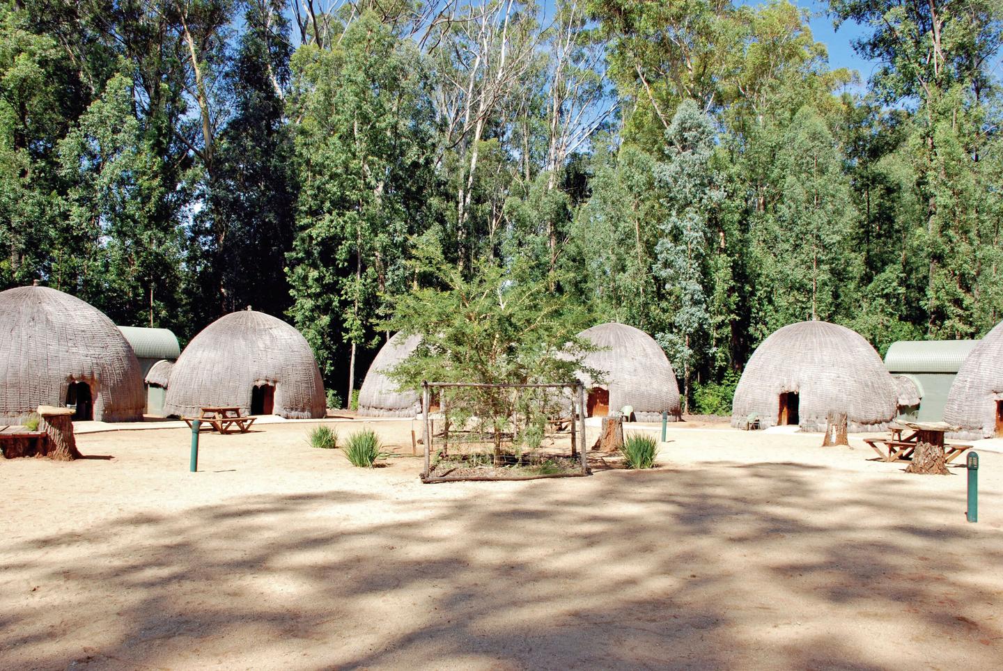 suedafrika-swaziland-mlilwane-beehive-village-p-E-8738019.jpg