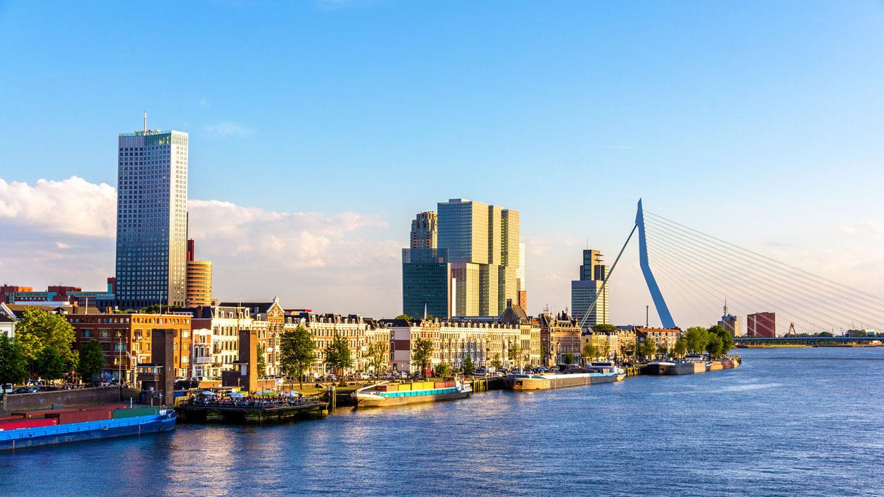 rotterdam-hafen-t-497859496.jpg