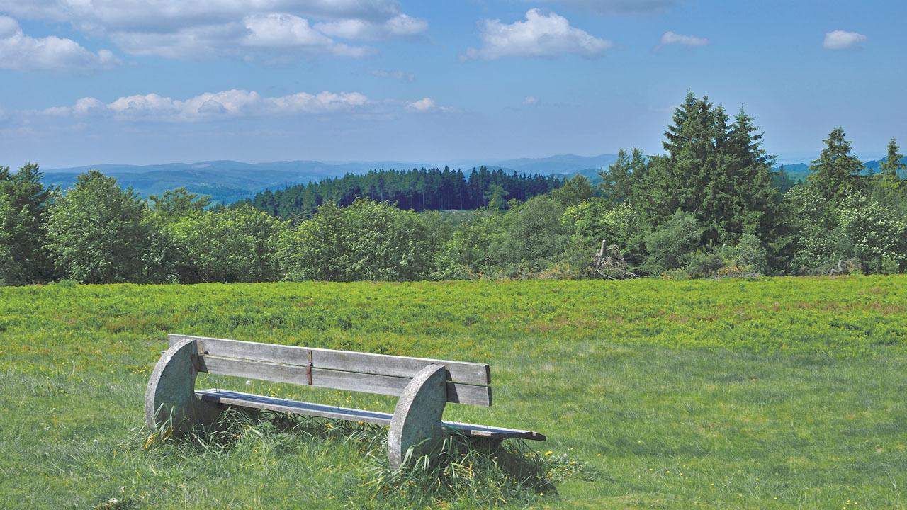 winterberg-landschaft-t-487555162.jpg
