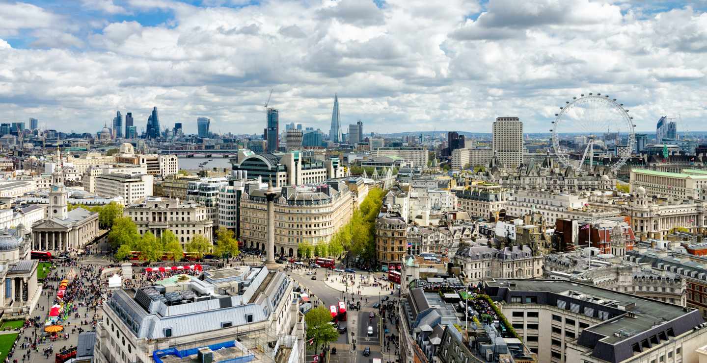 olympia-london-skyline-t-866571968.jpg