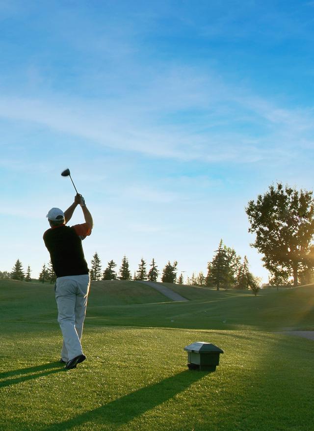 Irland Golfer beim Abschlag