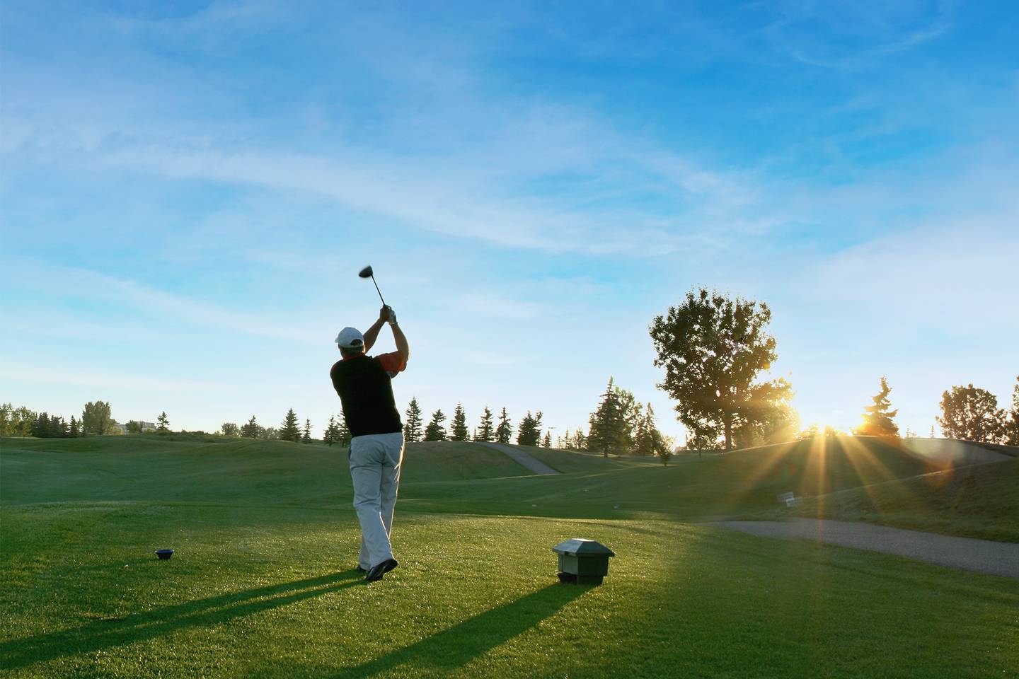 irland-golfplatz-abschlag-g-172981042.jpg