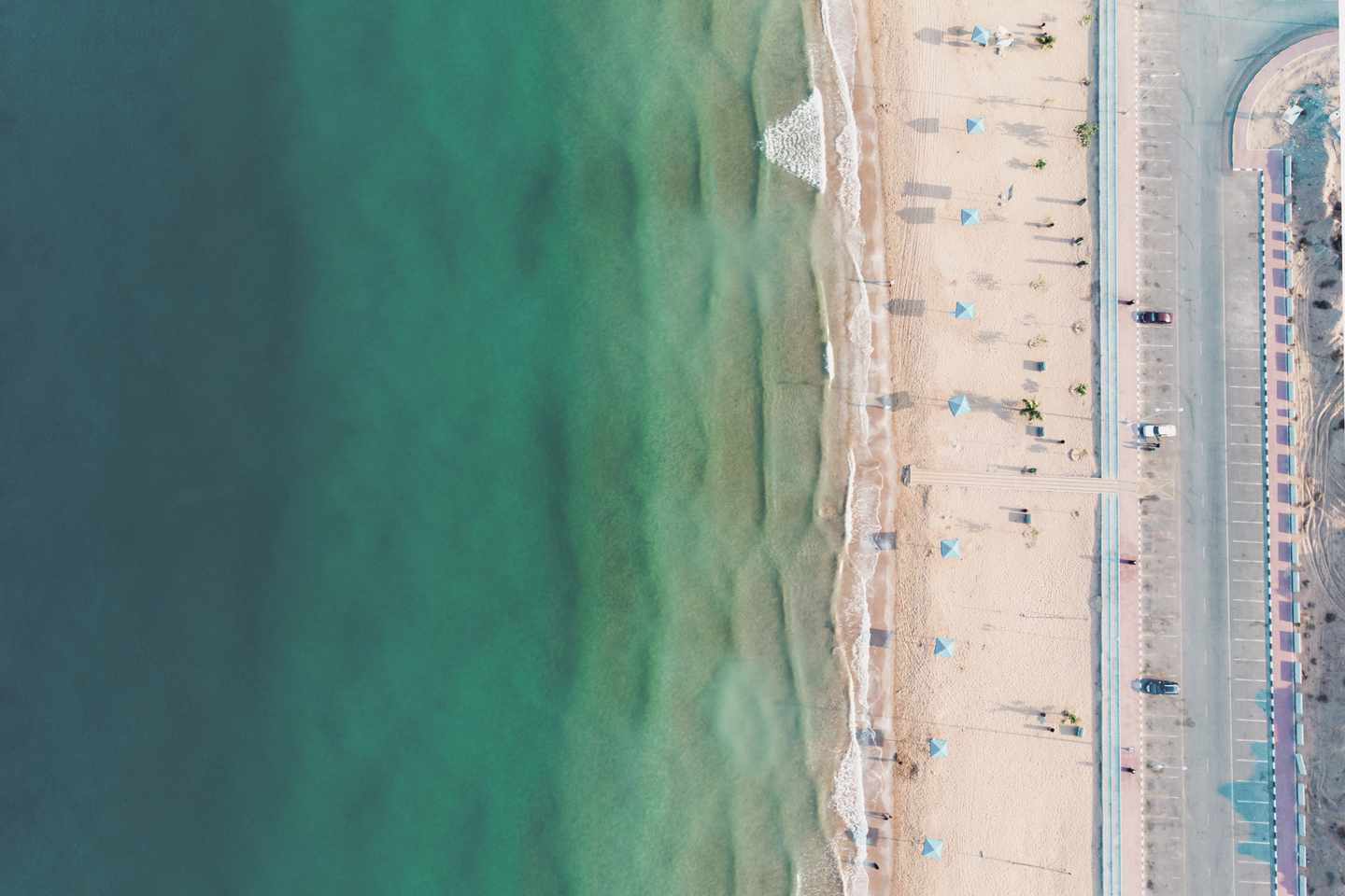 vae-rasalkhaimah-strand-g-1137518416.jpg
