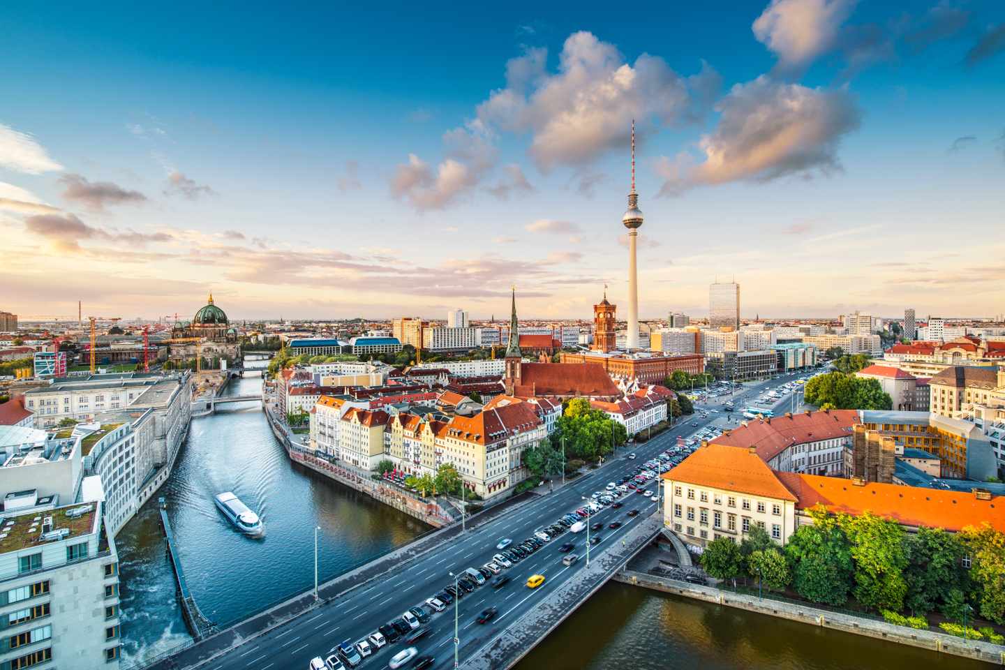 deutschland-berlin-spree-luftaufnahme-g-452534461.jpg