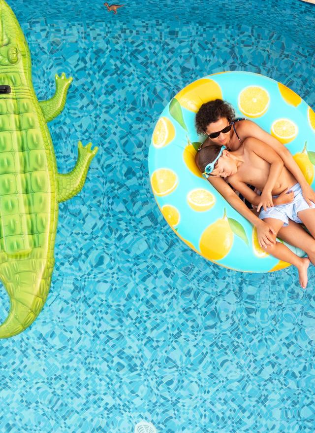 Pauschalreisen pool-mutter-kind-g-1368366670.jpg