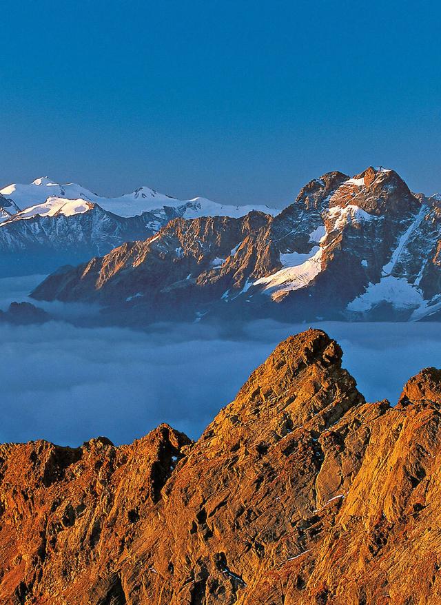 Hotel in Tirol buchen Berge in den Tiroler Alpen