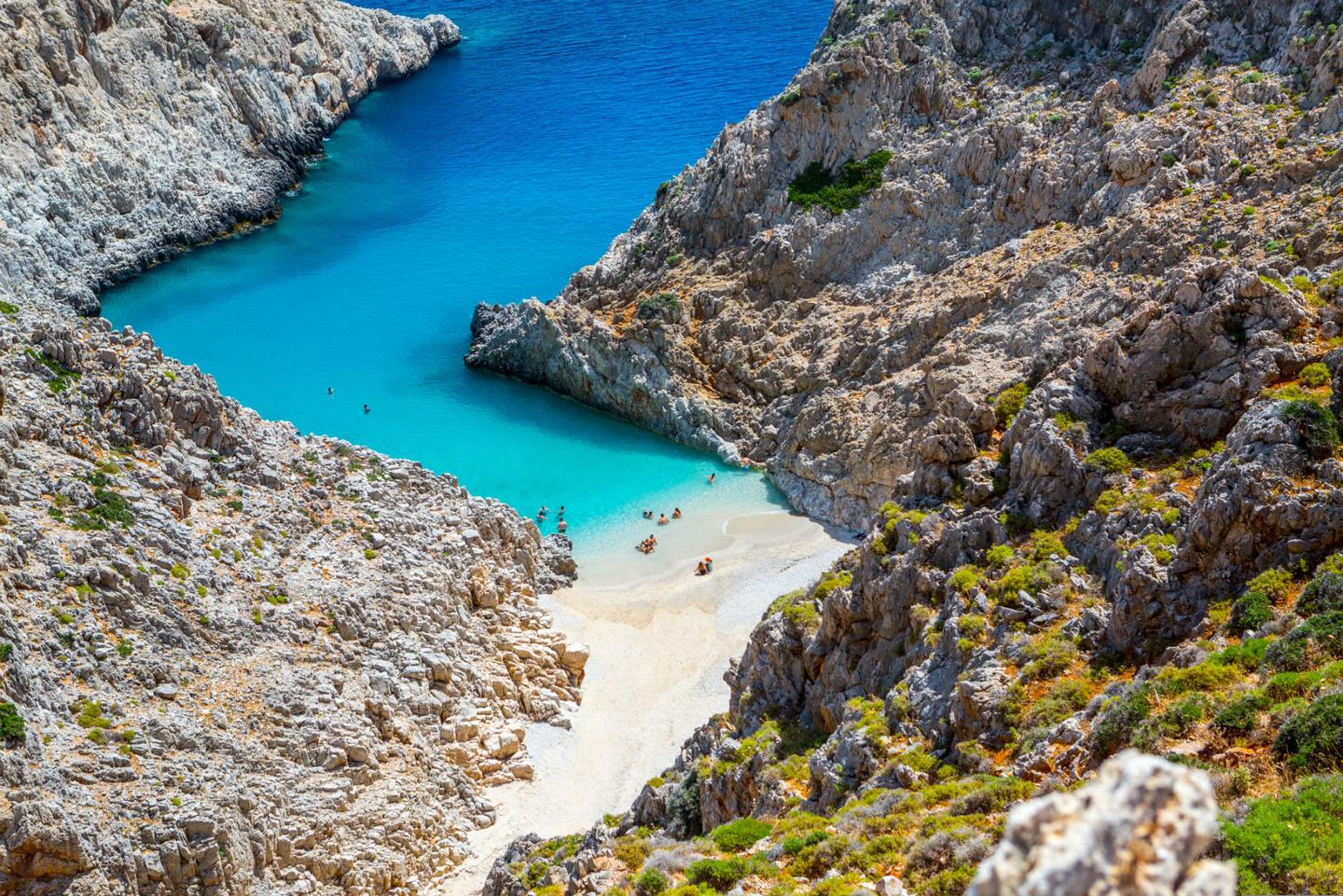 kreta-einsamer-strand-rizosklok-g-958527388.jpg