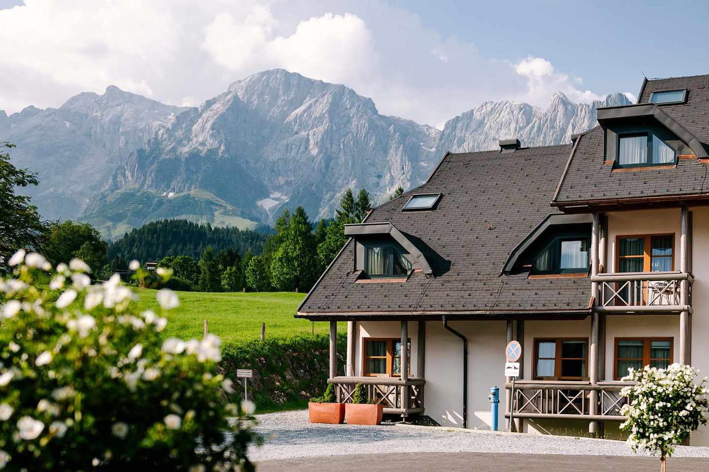 blt01ca41b8d0335c0b-SAB_Anlage_0044.jpg Blick von außen auf das Aldiana Club Hochkönig