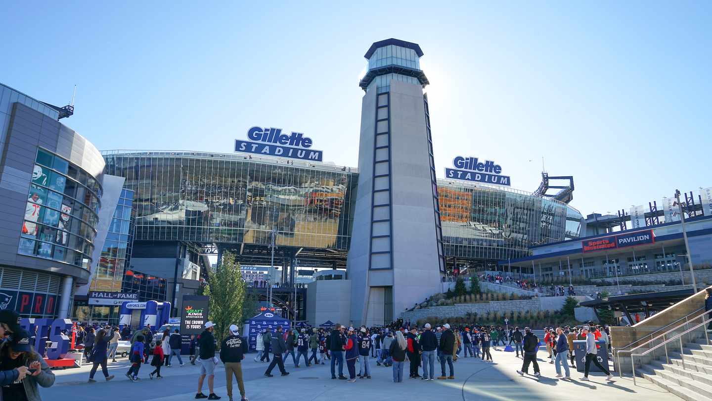 bltbef0c135c5d2e907-nfl-patriots-gilette-stadium-CP_NEPLAR_111724_0279.jpg Gilette Stadium