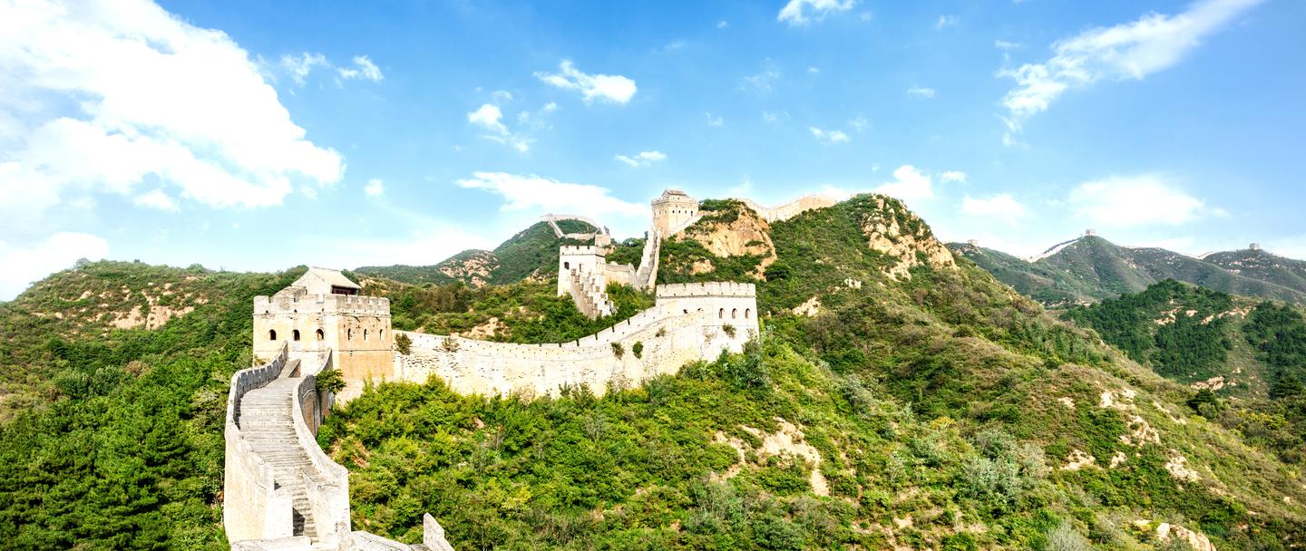 china-mauer-g-496821800.jpg