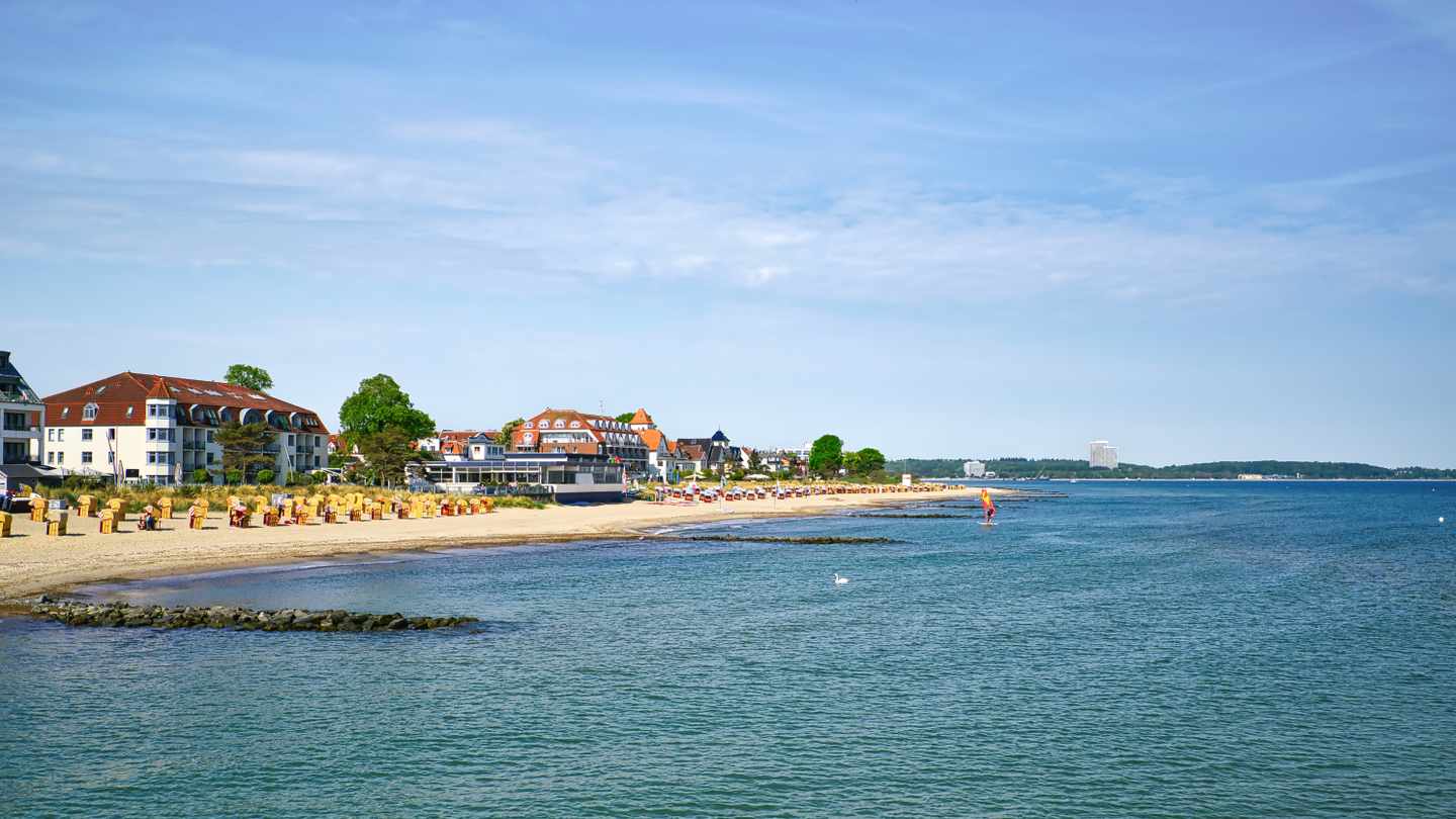 deutschland-niendorf-ostsee-strand-richtung-timmendorfer-strand-g-1402419251.jpg