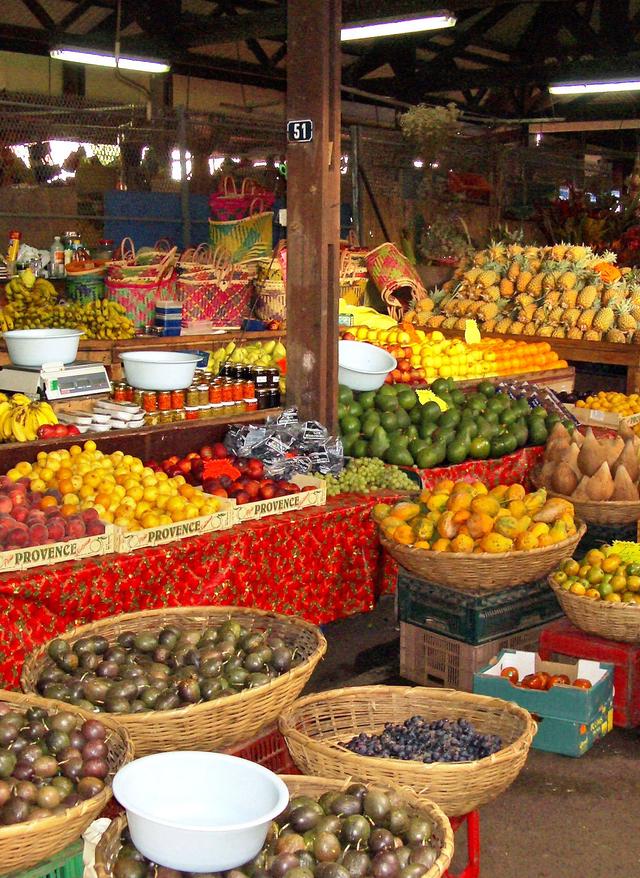 Essen auf La Réunion la-reunion-markt-essen-p-T48644.jpg