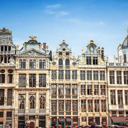 belgien-brüssel-grote-markt-klein-g-868147706.jpg