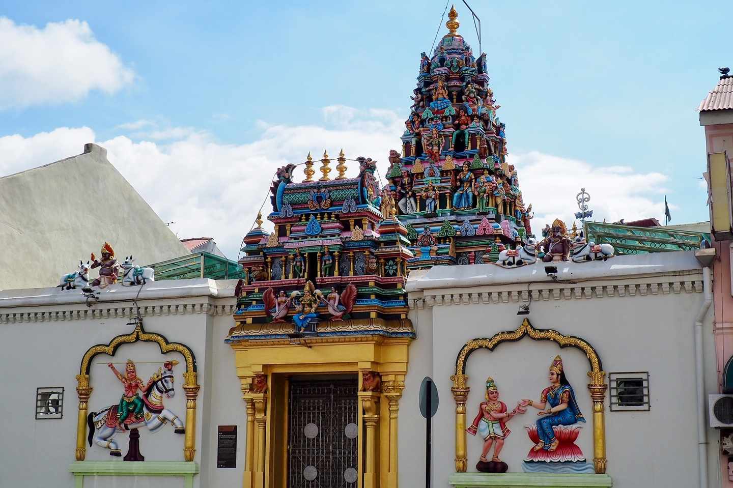 malaysia-penang-georgetown-sri-mariamman-tempel-leona.jpg