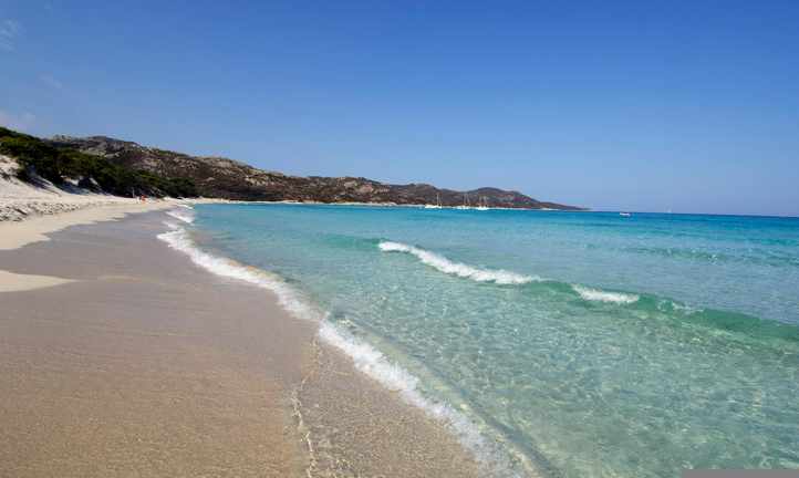 korsika-saleccia-beach-g-144336576.jpg