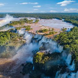 argentinien-luftaufnahme-iguaza-wasserfall-g-898484122.jpg