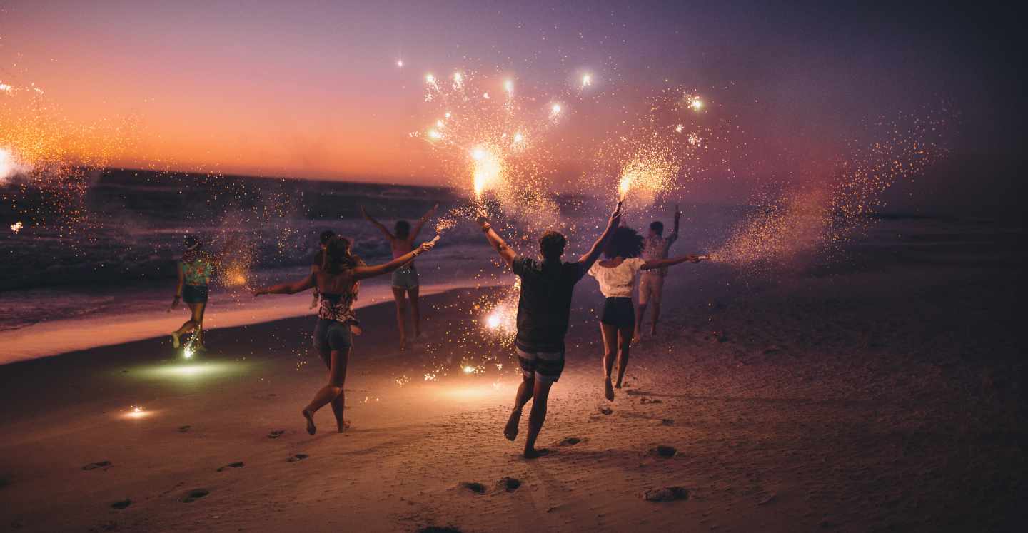 beach-party-g-471113366.jpg