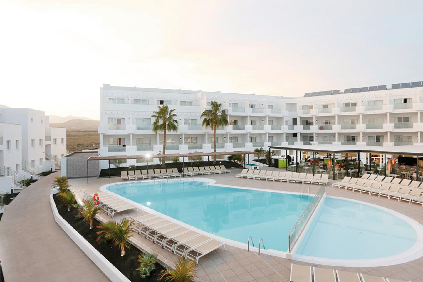 sentido-hotels-outdoor-der_atc-ACE21064B_S21_7.jpg