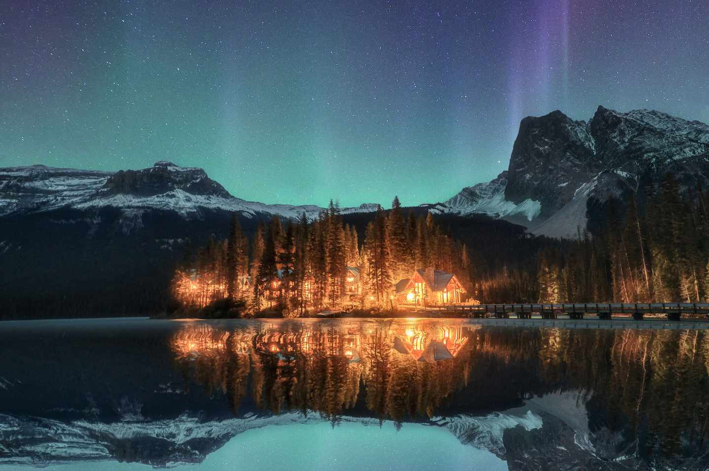 bltc2bdb49f085c5590-kanada-british-columbia-northern-lights-g-1223036604.jpg Leuchtender Himmel über British Columbia